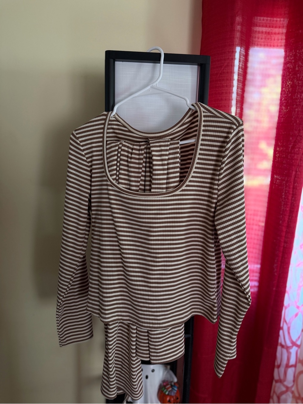 Brown and Cream Striped Long-Sleeve Top with Bottoms -XL